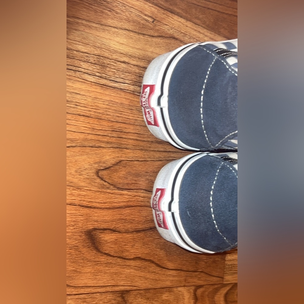 Women’s Vans - Picture 4 of 4
